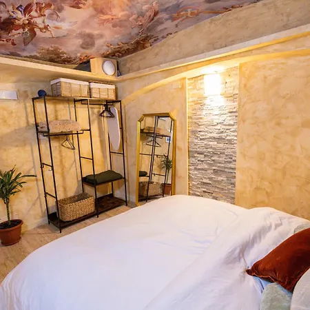 Charming Private Underground Retreat Self Check-in B *